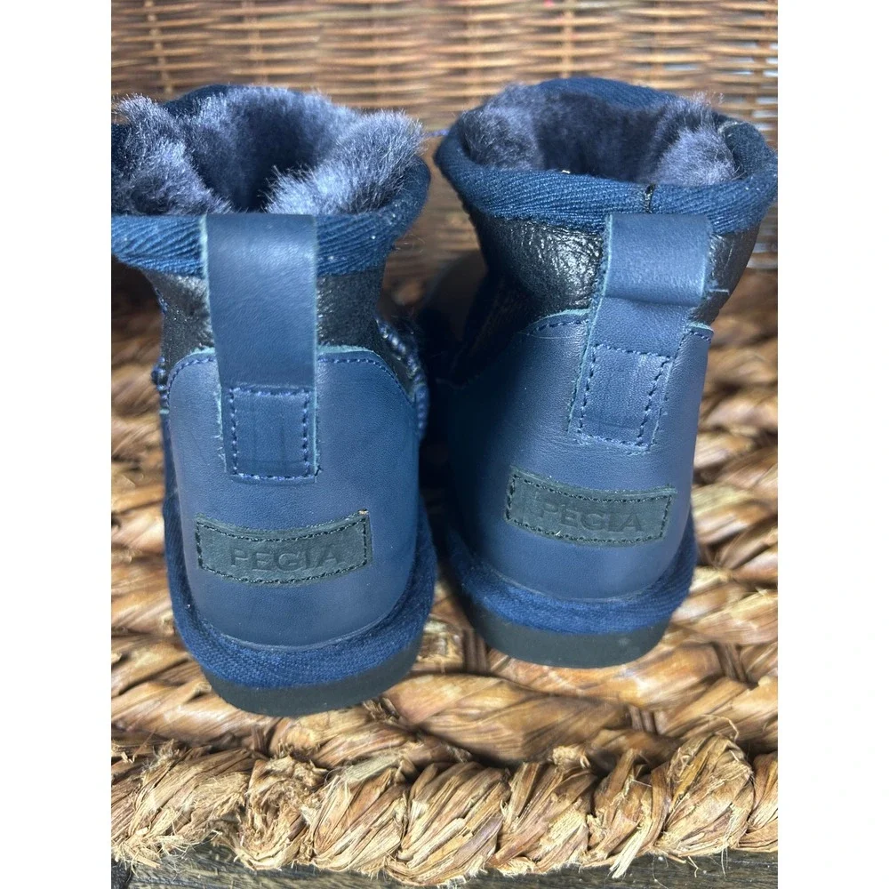 Pegia Kids Black Navy‎ Blue Leather Shearling Lined Ankle Boots Size 2.5